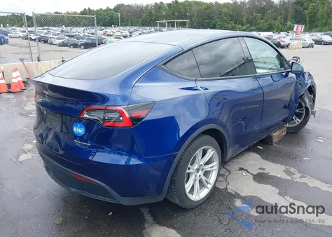 2021 Tesla Model Y Long Range Dual Motor All-Wheel Drive z USA, uszkodzony, nr VIN 5YJYGDEE8MF066264